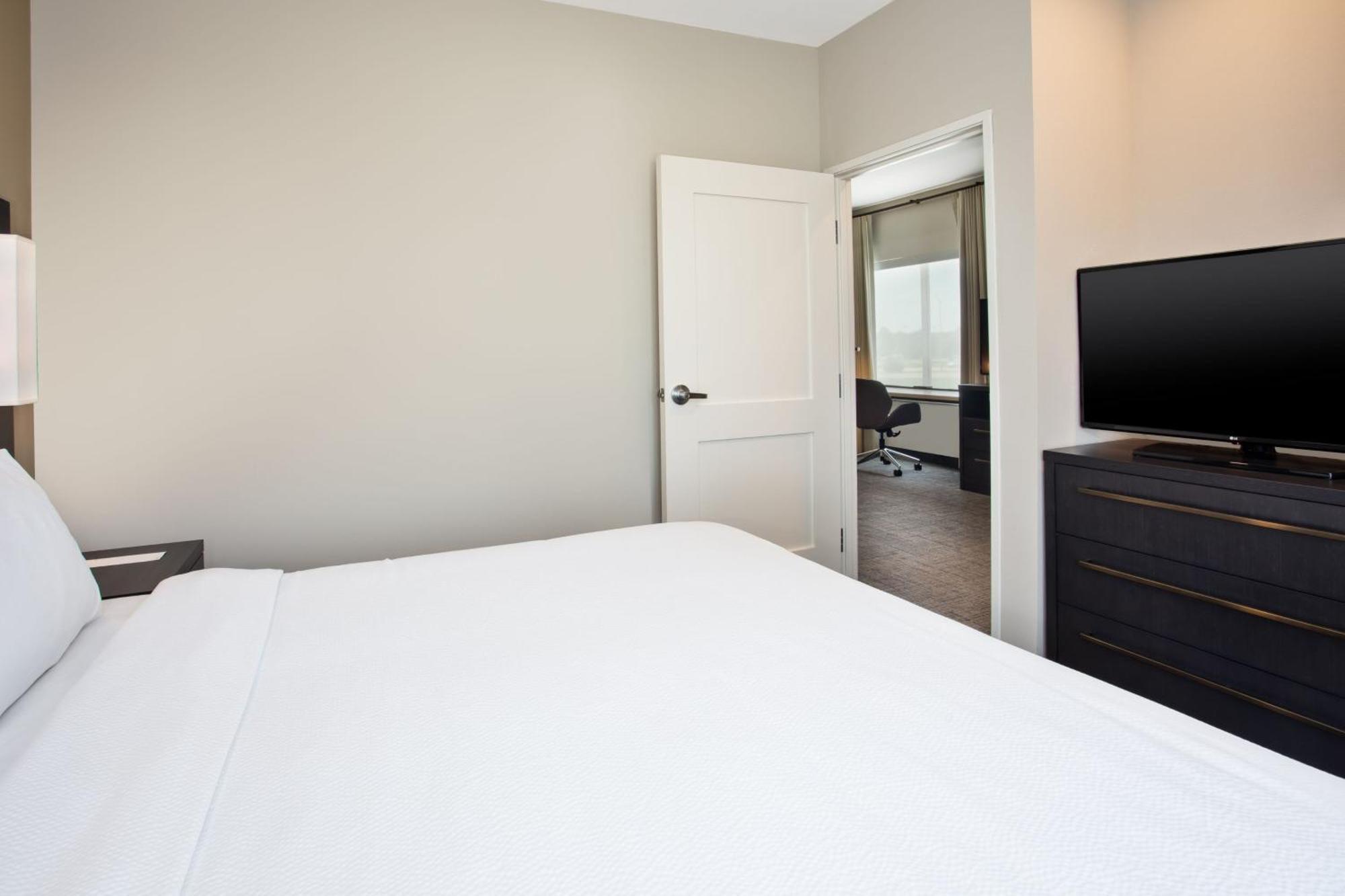 Hotel By Marriott Wichita Falls