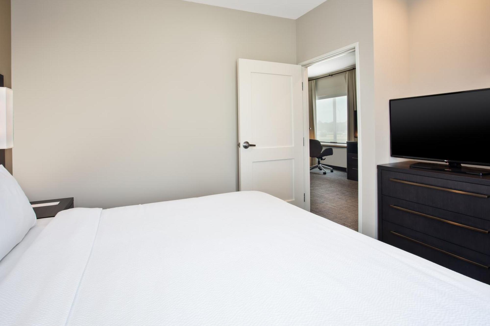 By Marriott 3*